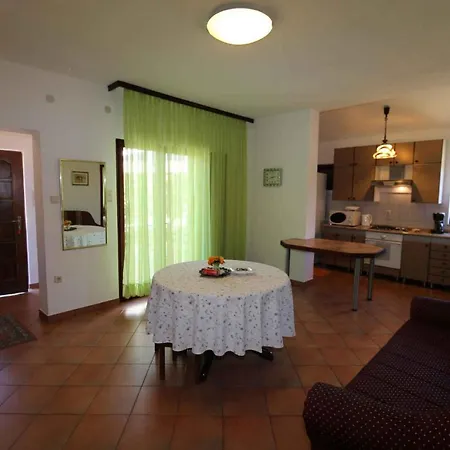 8 Apartment Silo (Krk)