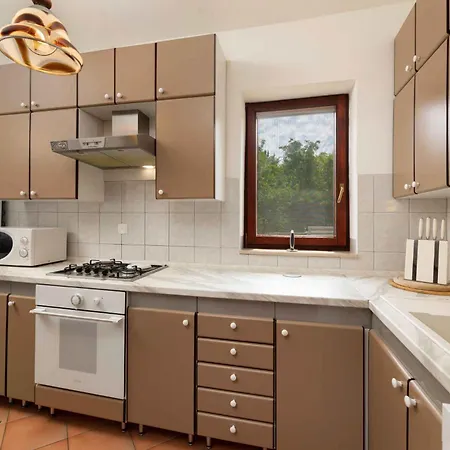 8 Apartman
